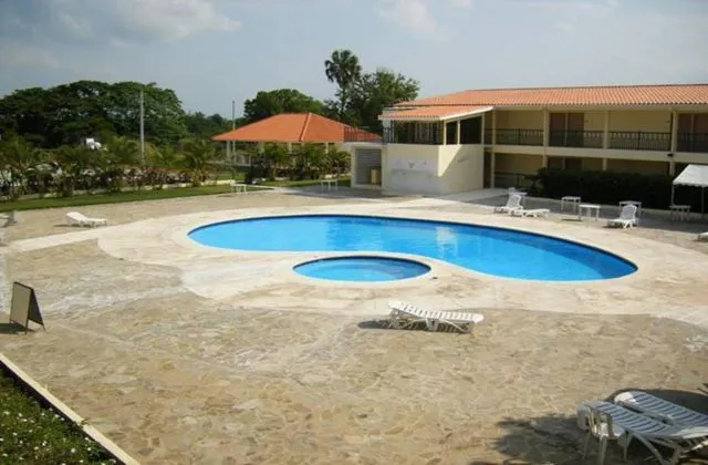 Hotel Las Caobas pool